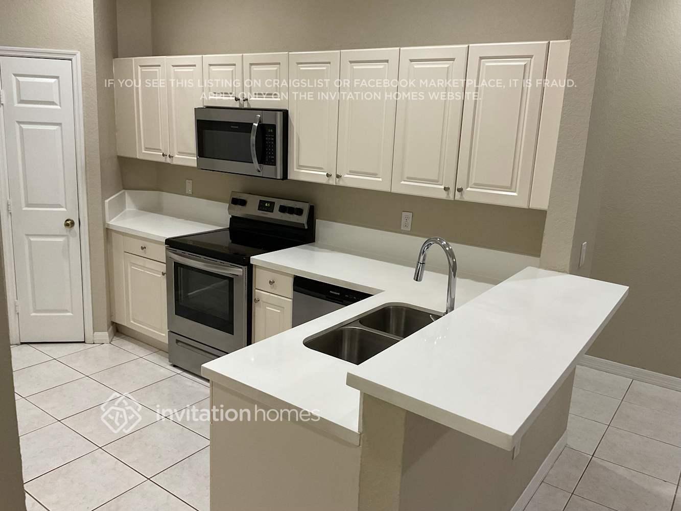 Building Photo - 14063 Southwest 32nd St