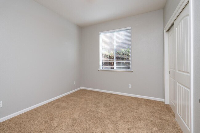 Building Photo - Harlan Ranch Home with Yard for Lease