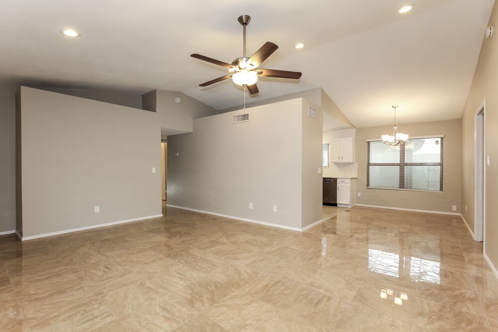 Building Photo - 4758 W Escuda Dr