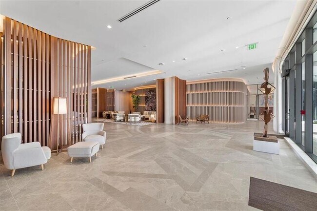 Building Photo - 1116 N Ocean Blvd