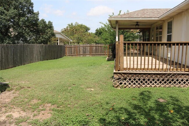 Building Photo - 1811 W Pflugerville Pkwy