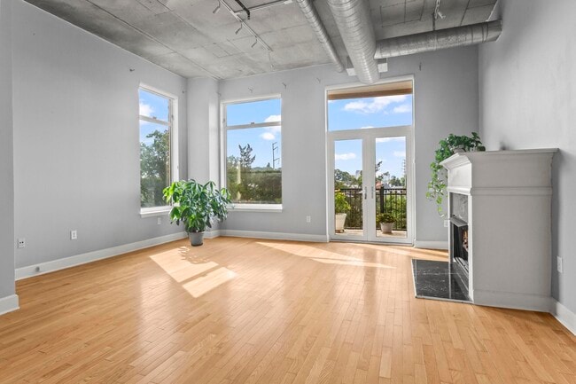 Building Photo - 3820 Roswell Rd NE