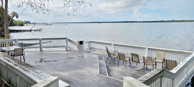 Building Photo - Funished Resort Style Condo in Gated Community- River Front