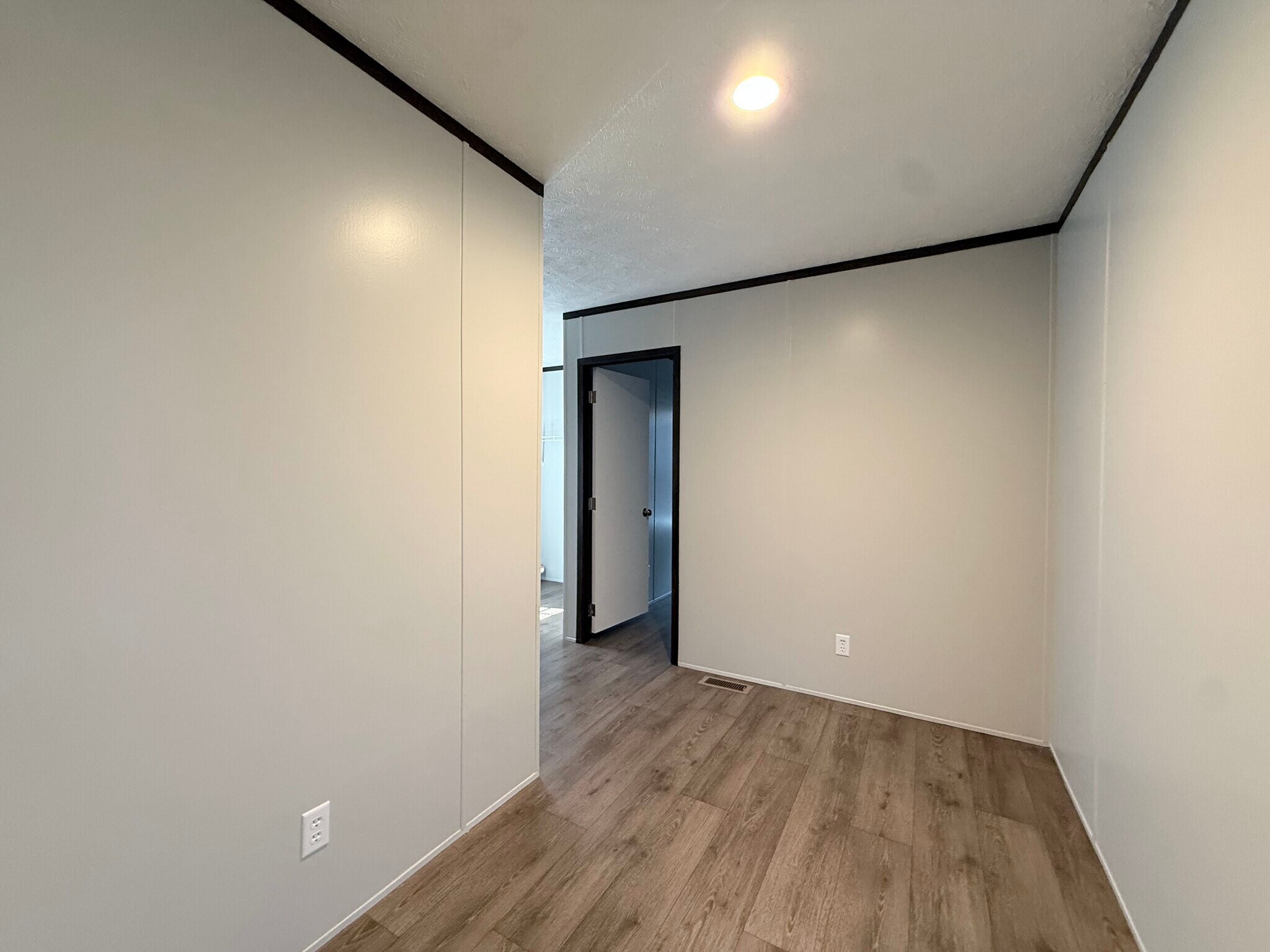 Building Photo - 135 Prairie Dr