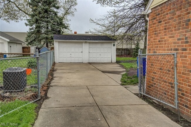 Building Photo - 4706 W 158th St