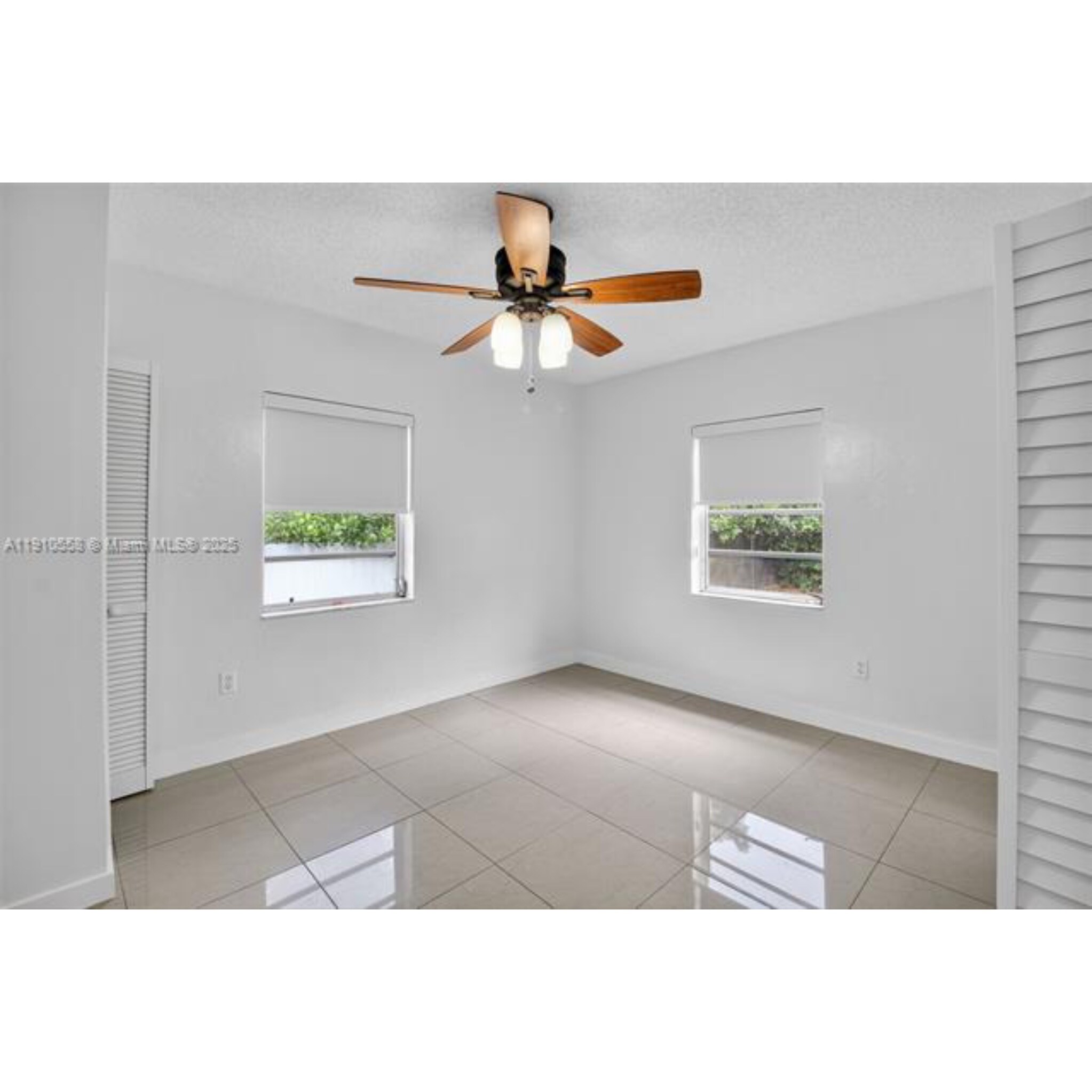 Building Photo - 2744 SW 23rd Ter