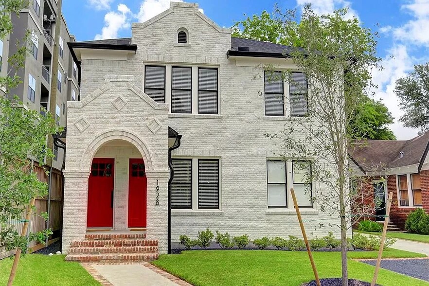 Building Photo - 1928 Harold St