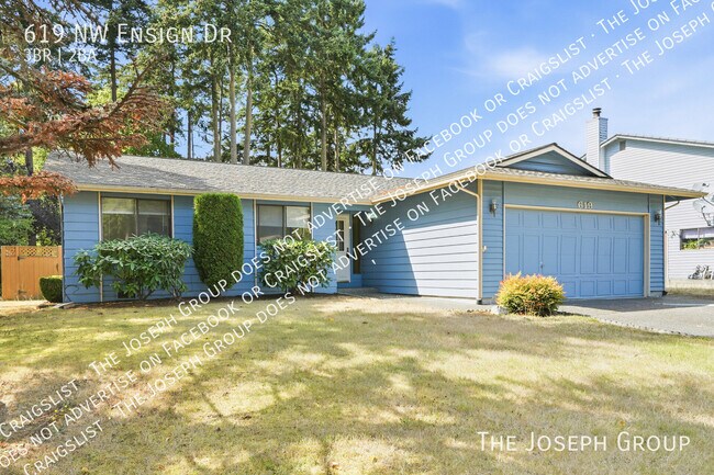 Building Photo - 619 NW Ensign Dr