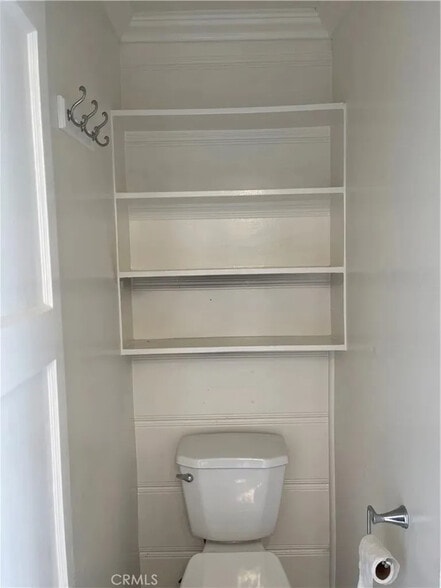 Building Photo - 303 34th St