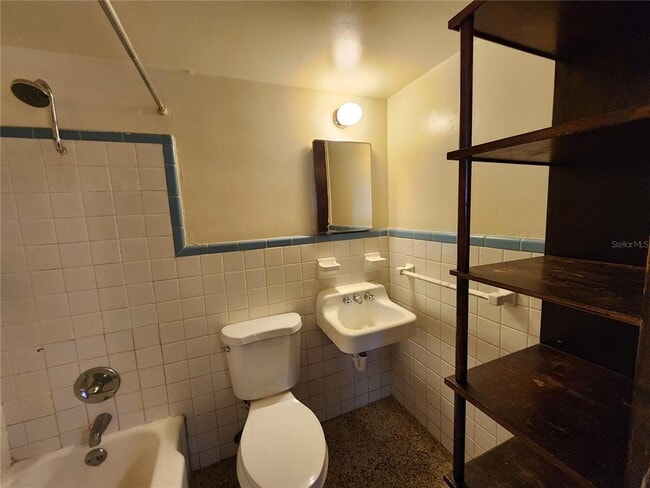 Building Photo - 1931 NW 4th Ave