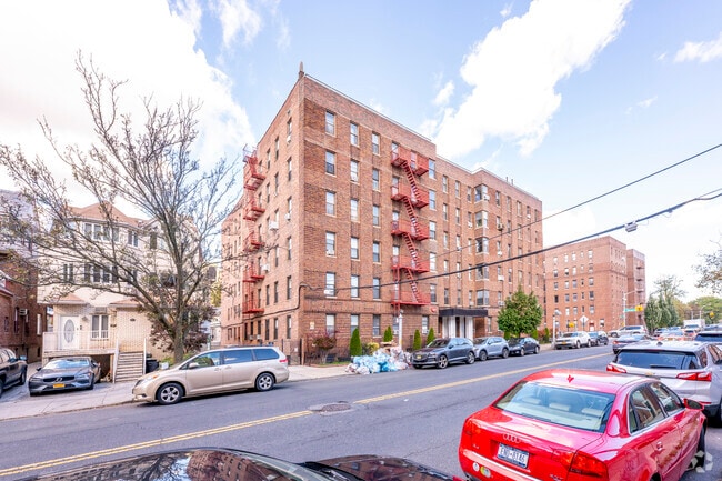 Building Photo - 1680 OCEAN AVE