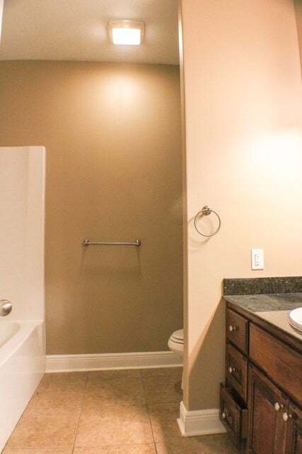 Building Photo - 162 James Dr