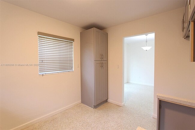 Building Photo - 6203 SW 108th Pl