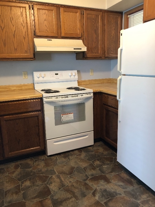 Building Photo - 2620 Westwinds Dr