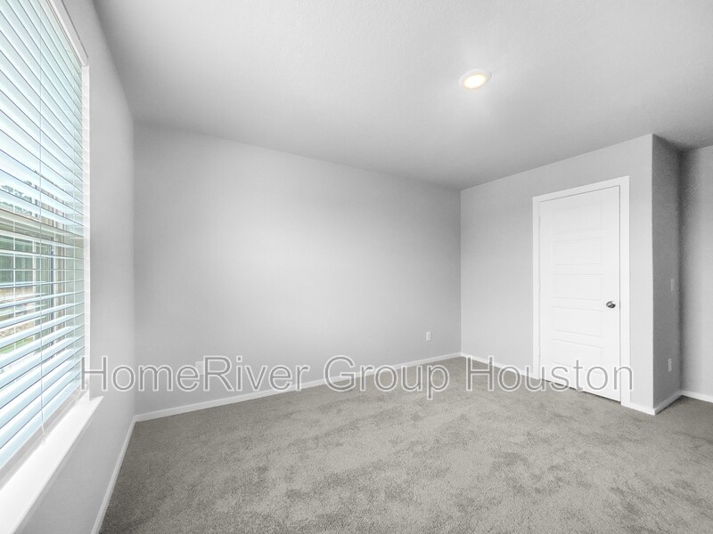 Building Photo - 632 Levine Ct