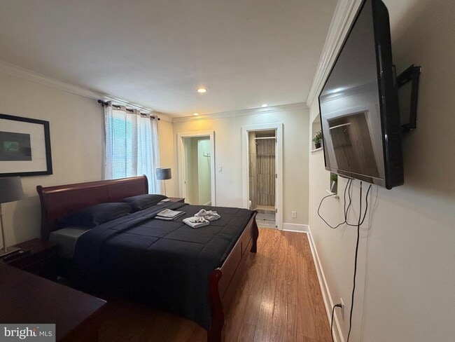 Building Photo - 7105 Rising Sun Ave