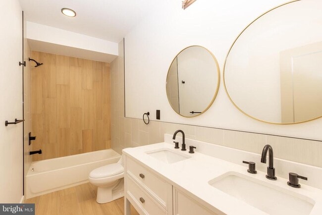 Building Photo - 2207 N 4th St