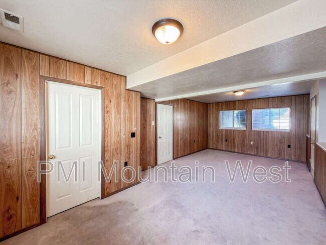Building Photo - 2322 N 1075 E