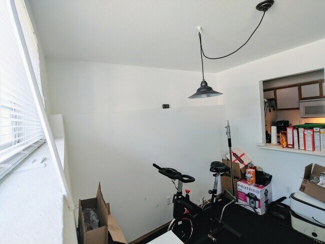 Dining room - 1344 Kentucky St