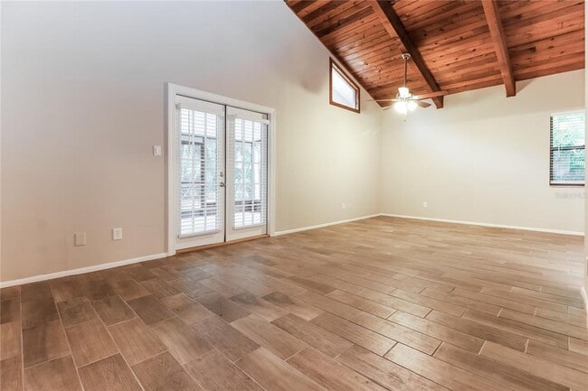 Building Photo - 2760 Hillsdale Ave