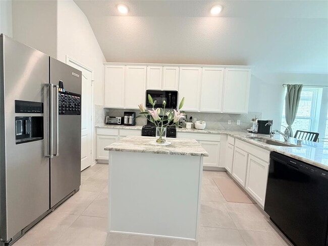 Building Photo - 15334 Caravel Bay Ct