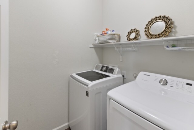 Building Photo - 3012 Montserrat Creek Dr