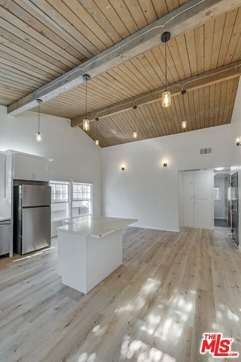 Building Photo - 853 S Bedford St