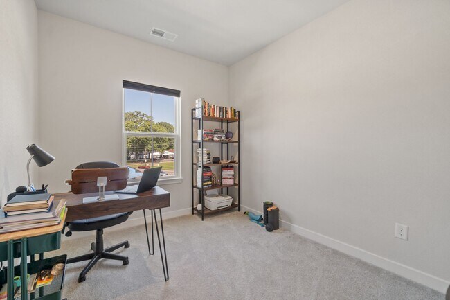 Building Photo - 2694A Azalea Garden Road