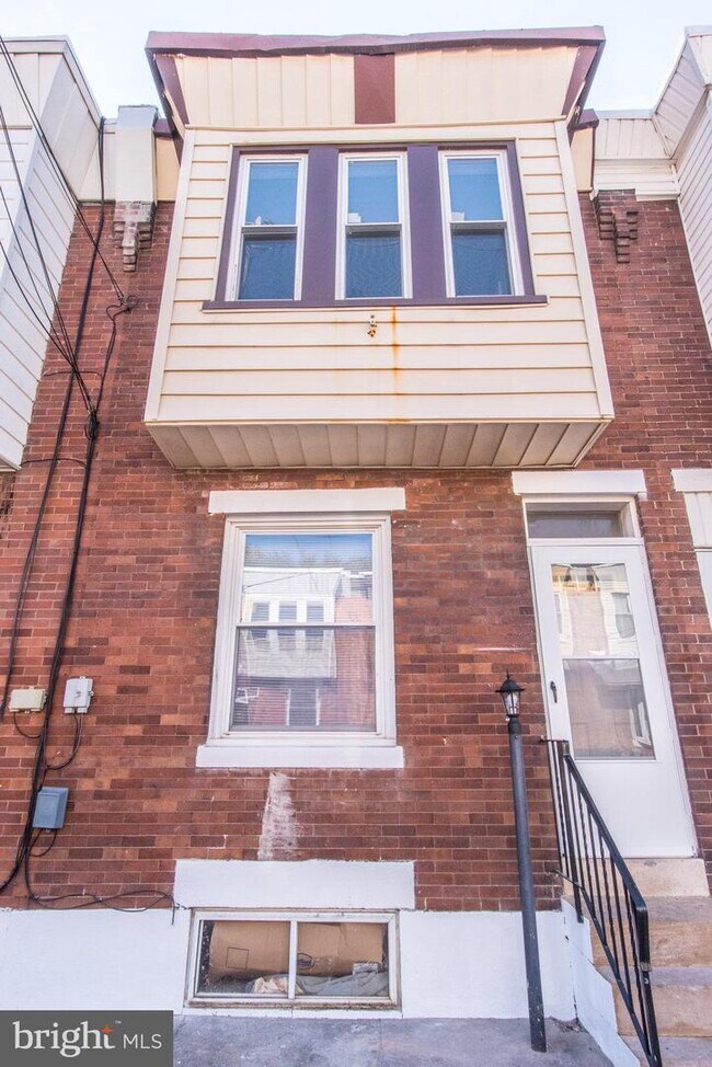 Building Photo - 3617 Sepviva St
