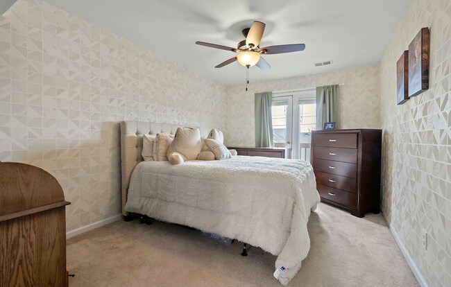 Building Photo - Spacious, Stylish, and Full of Charm – 3 bedroom home in Lexington | $1,900/mo