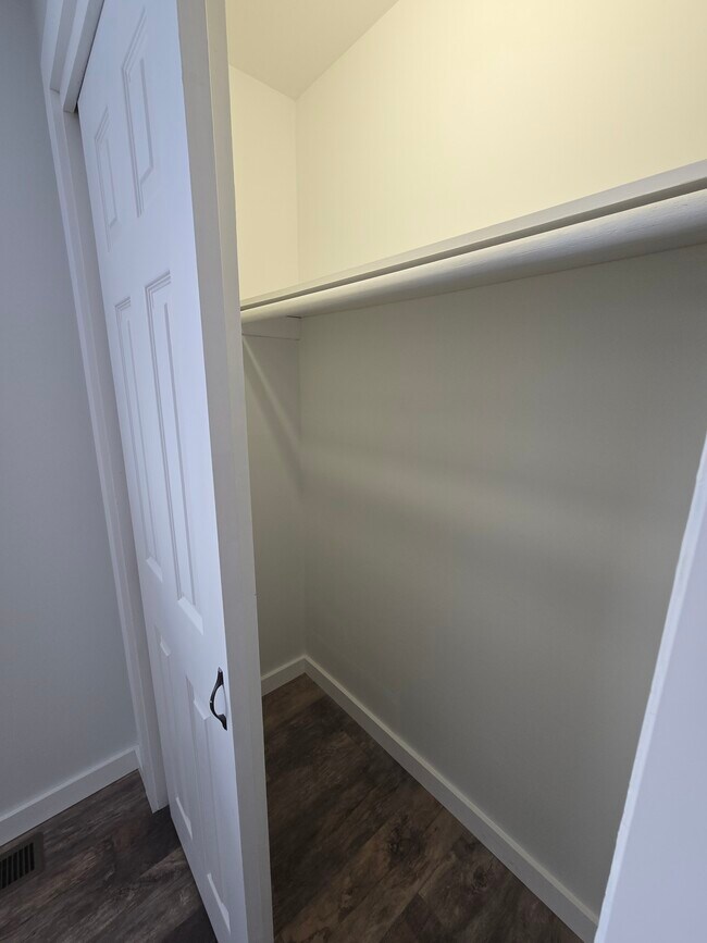 Building Photo - 111 Zandhoek Rd