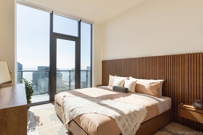 Building Photo - 1011 Union St