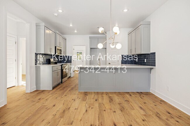Building Photo - Brand New Duplex in Fayetteville!