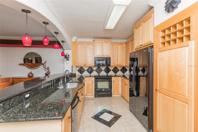 Building Photo - 80 Surfview Dr