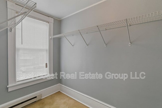 Building Photo - 721 2nd St