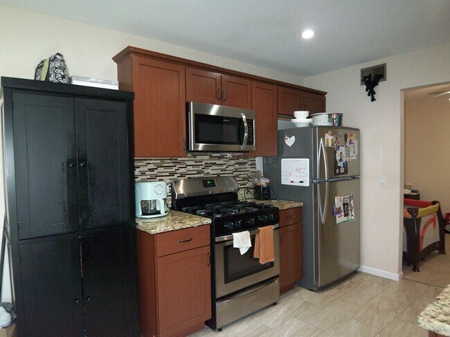 Building Photo - 288 Pembridge Ln