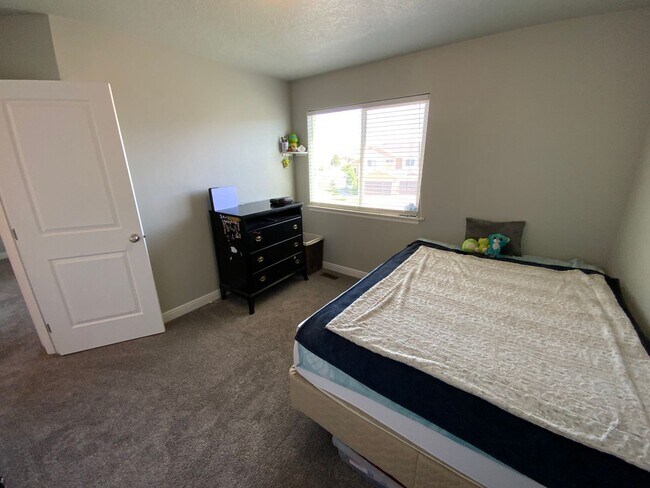 Building Photo - 5549 Dornton Ct