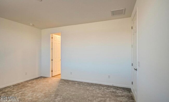 Building Photo - 1266 E Kingman St