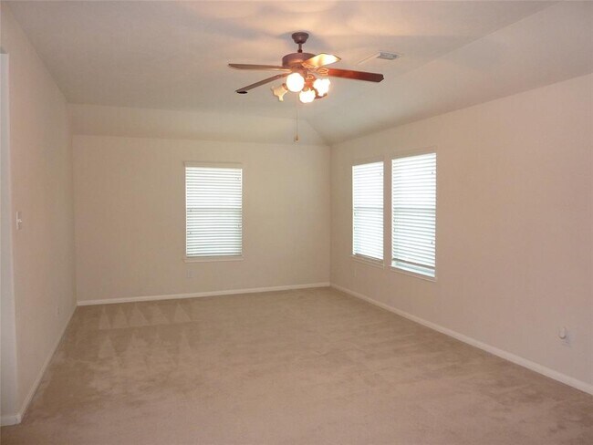 Building Photo - 14543 Bergenia Dr