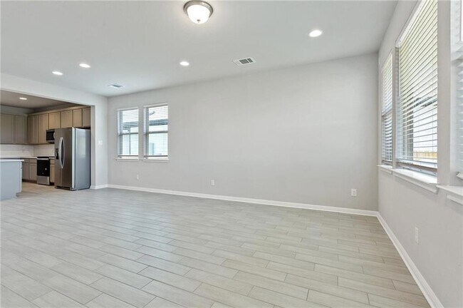 Building Photo - 121 Unforgiven Ln