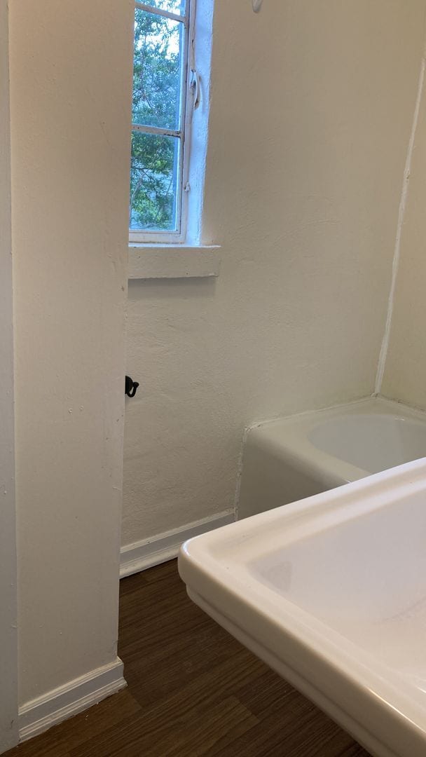 Building Photo - 30 Dearmanville Apt