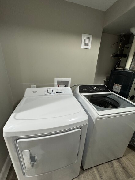 Washer And Dryer - 2190 Barr St