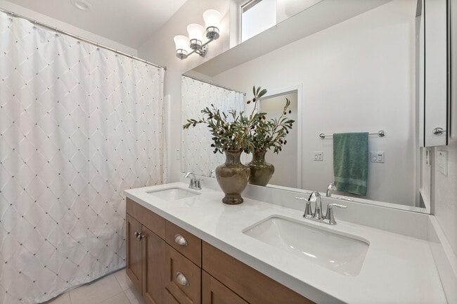 Building Photo - 78863 Amare Way