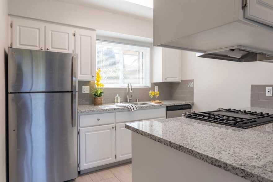 Interior Photo - Riverside Gardens