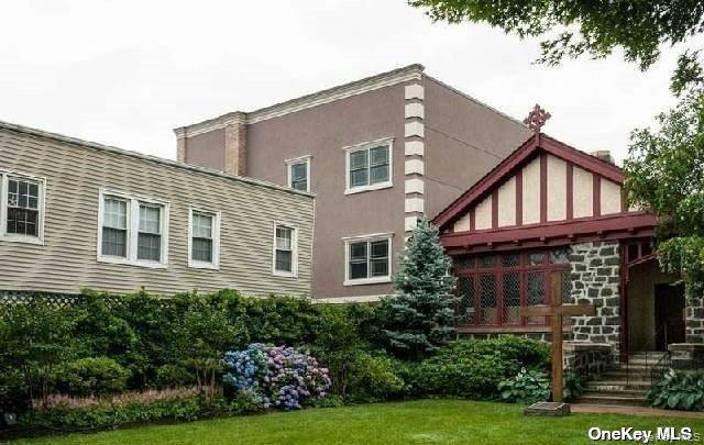 Building Photo - 328A Main St