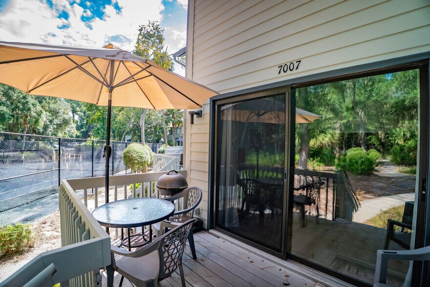 Building Photo - 137 Cordillo Pkwy