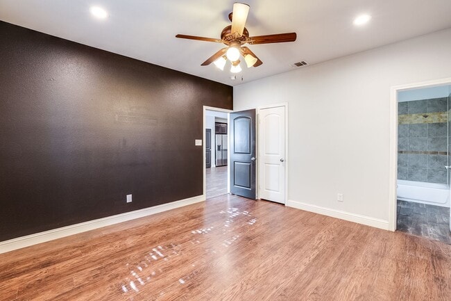 Building Photo - Beautiful 3 Bedroom, 2 Bath Home in Cleburne