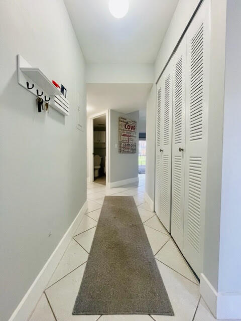 Building Photo - 5571 Courtyard Dr