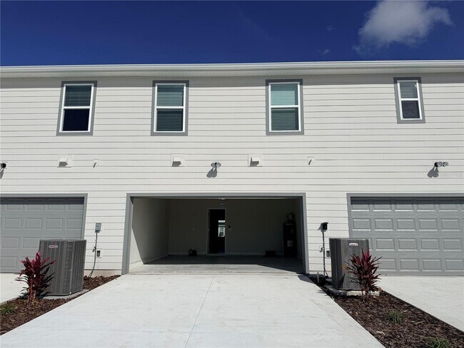 Building Photo - 2346 Southbury Dr