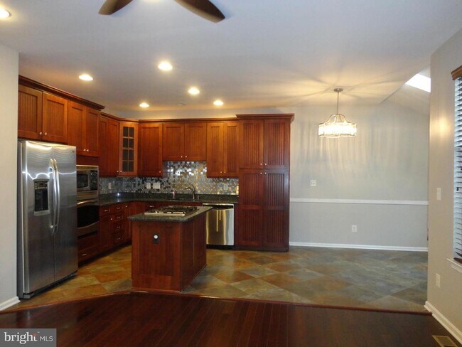 Building Photo - 25625 Anthem Terrace